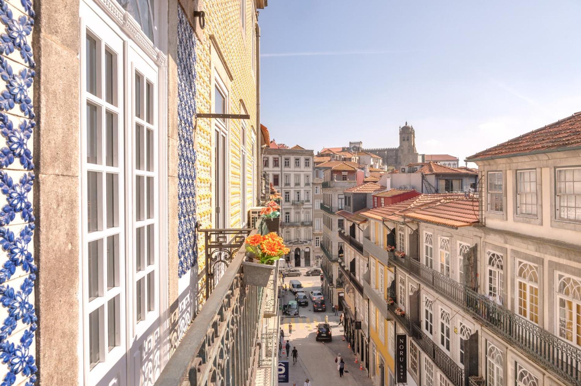 Ferienwohnung Historical Penthouse At Cardosas Block Porto Exterior foto