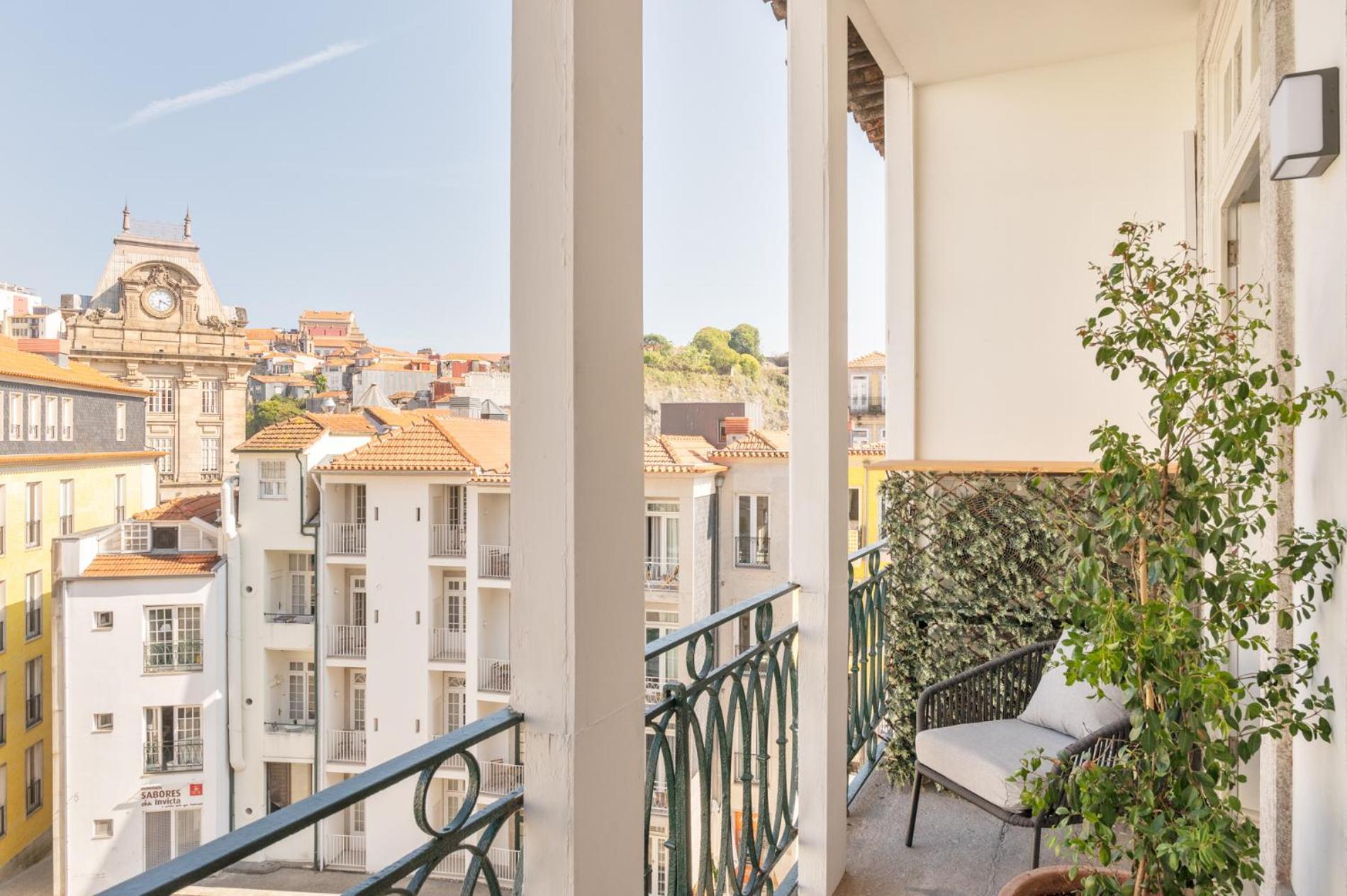 Ferienwohnung Historical Penthouse At Cardosas Block Porto Exterior foto